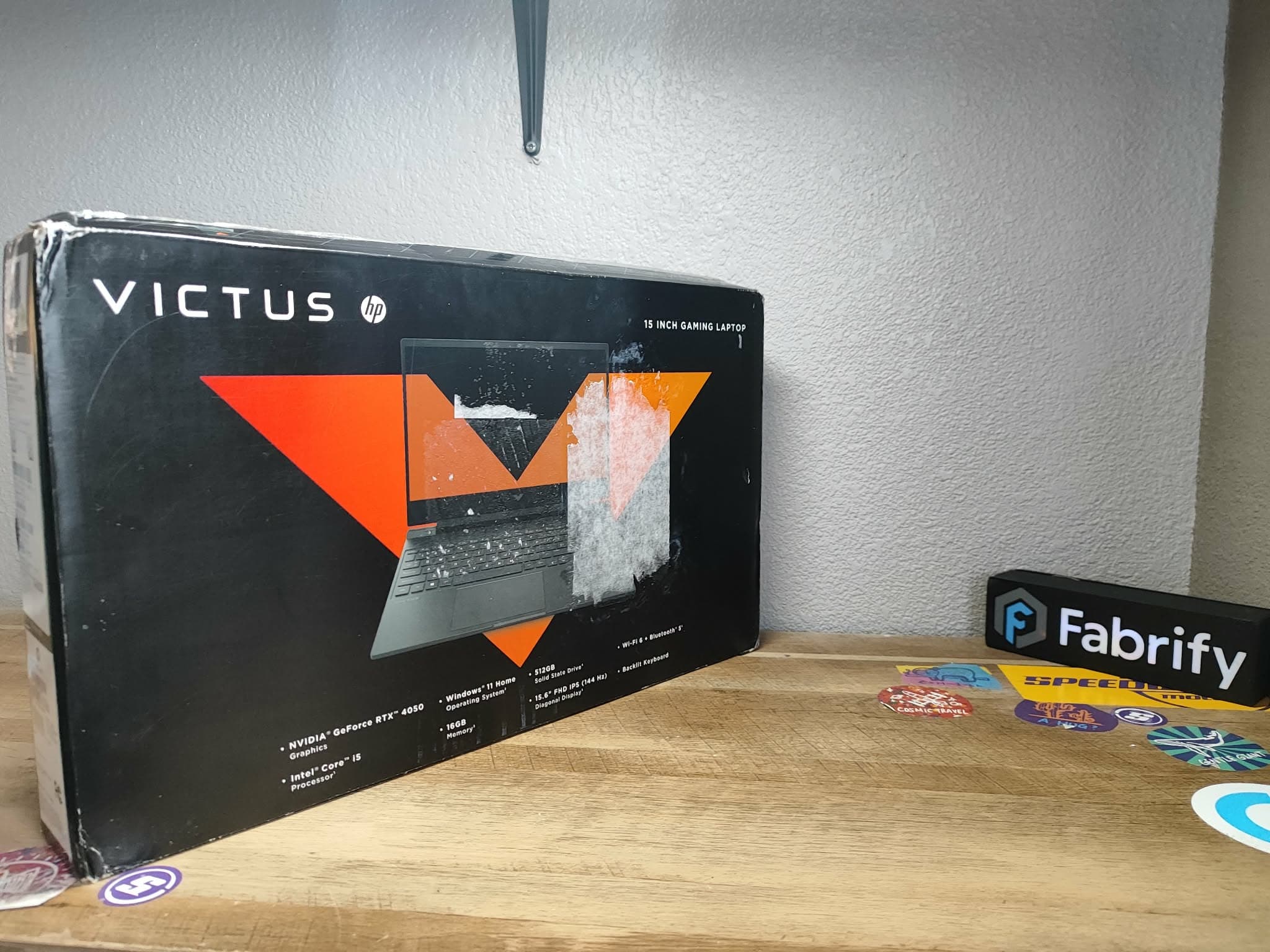 Laptop HP | AMD Ryzen 5 8645HS w/ Radeon 760M Graphics | NVIDIA GeForce RTX 4050 Laptop GPU (6.0GB) + AMD Radeon(TM) Graphics (512MB) | 8GB RAM | 512GB NVME - Miniatura 6