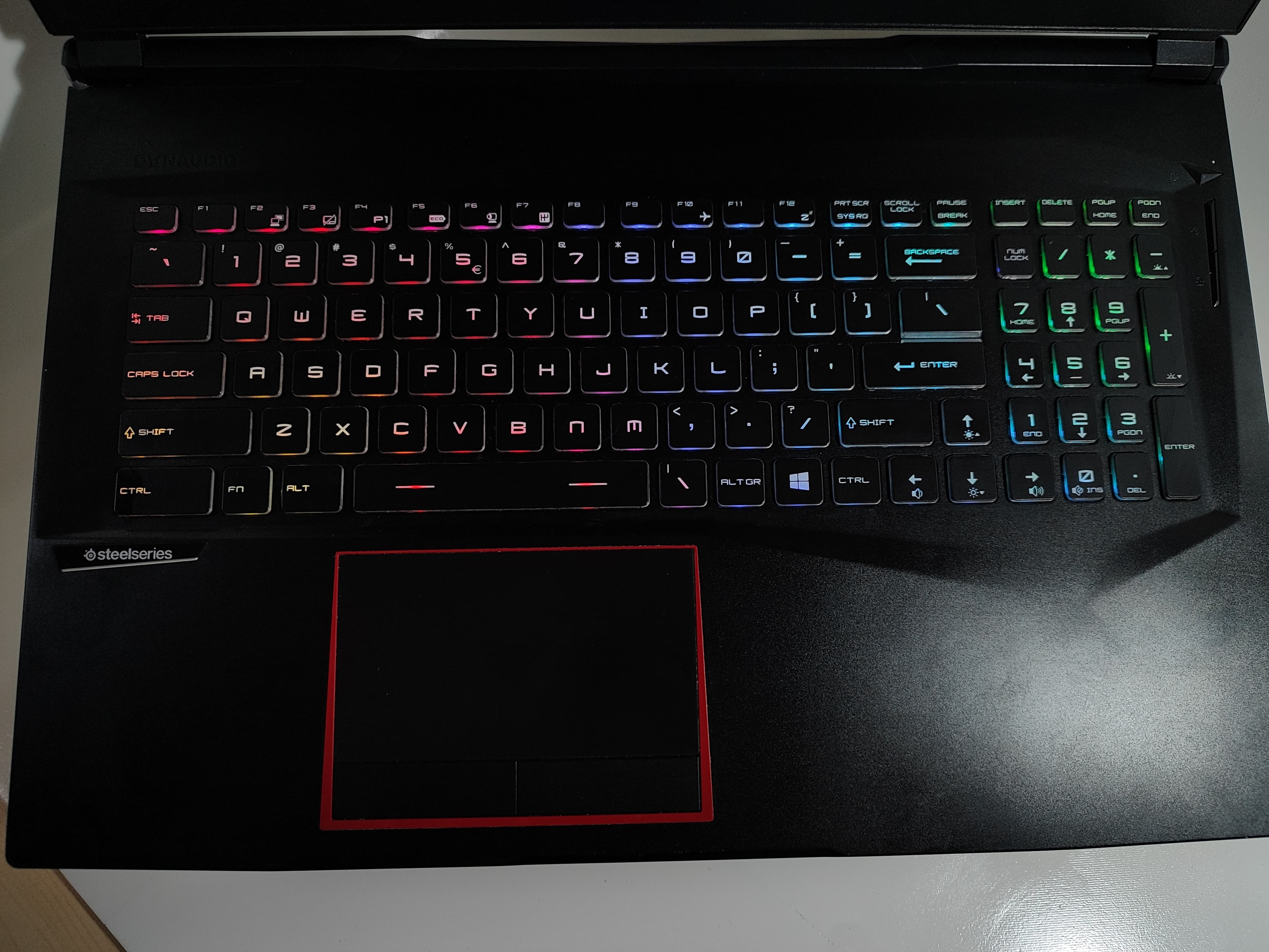 Laptop MSI | Intel Core i7-10750H @ 2.60GHz | NVIDIA GeForce RTX 2070 (8.0GB) + Intel(R) UHD Graphics (1.0GB) | 64GB RAM | 512GB NVME - Miniatura 4