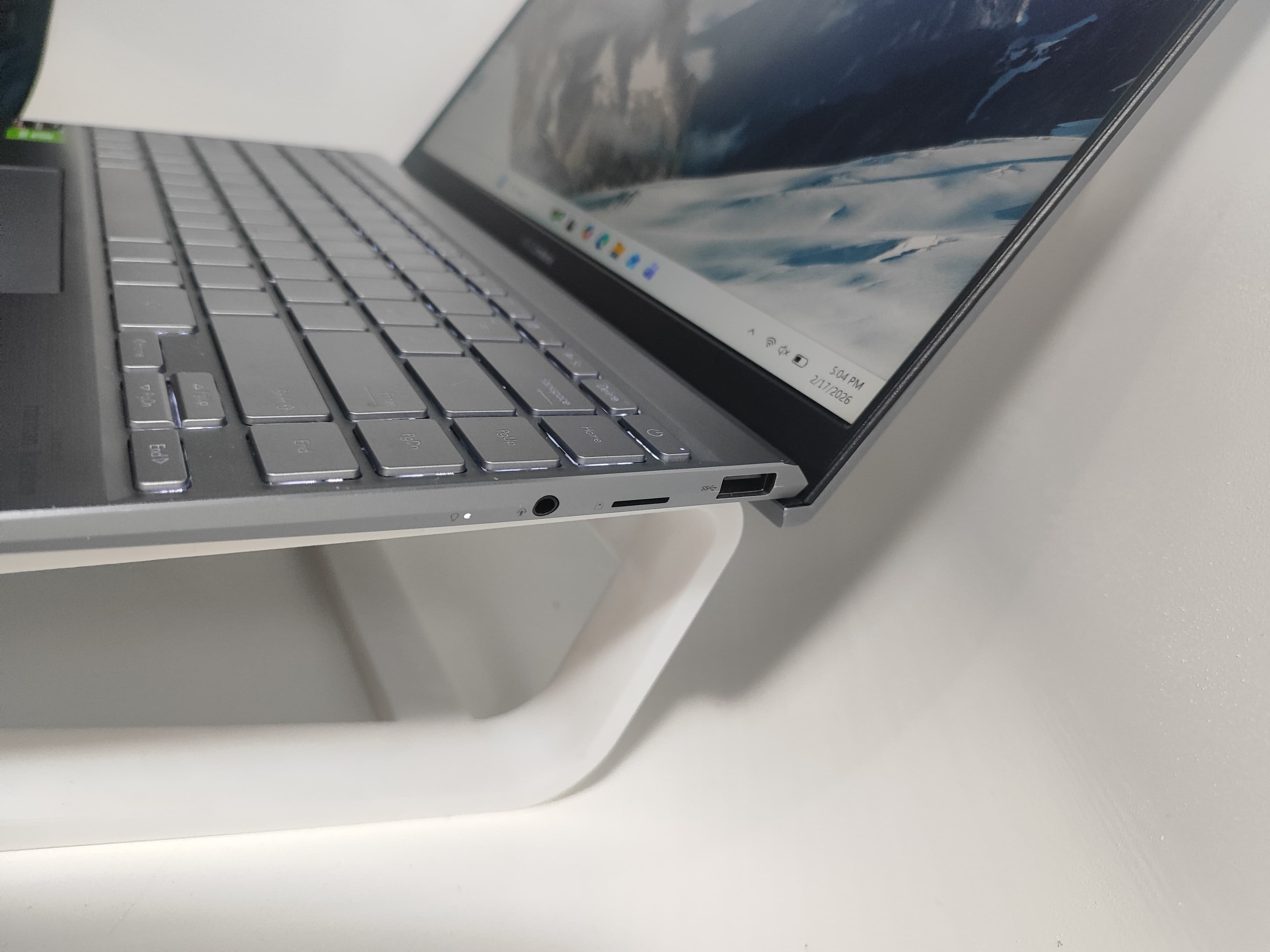 Laptop Asus | AMD Ryzen 5 5500U with Radeon Graphics | NVIDIA GeForce MX450 (2.0GB) + AMD Radeon(TM) Graphics (512MB) | 8GB RAM | 256GB NVME - Miniatura 3