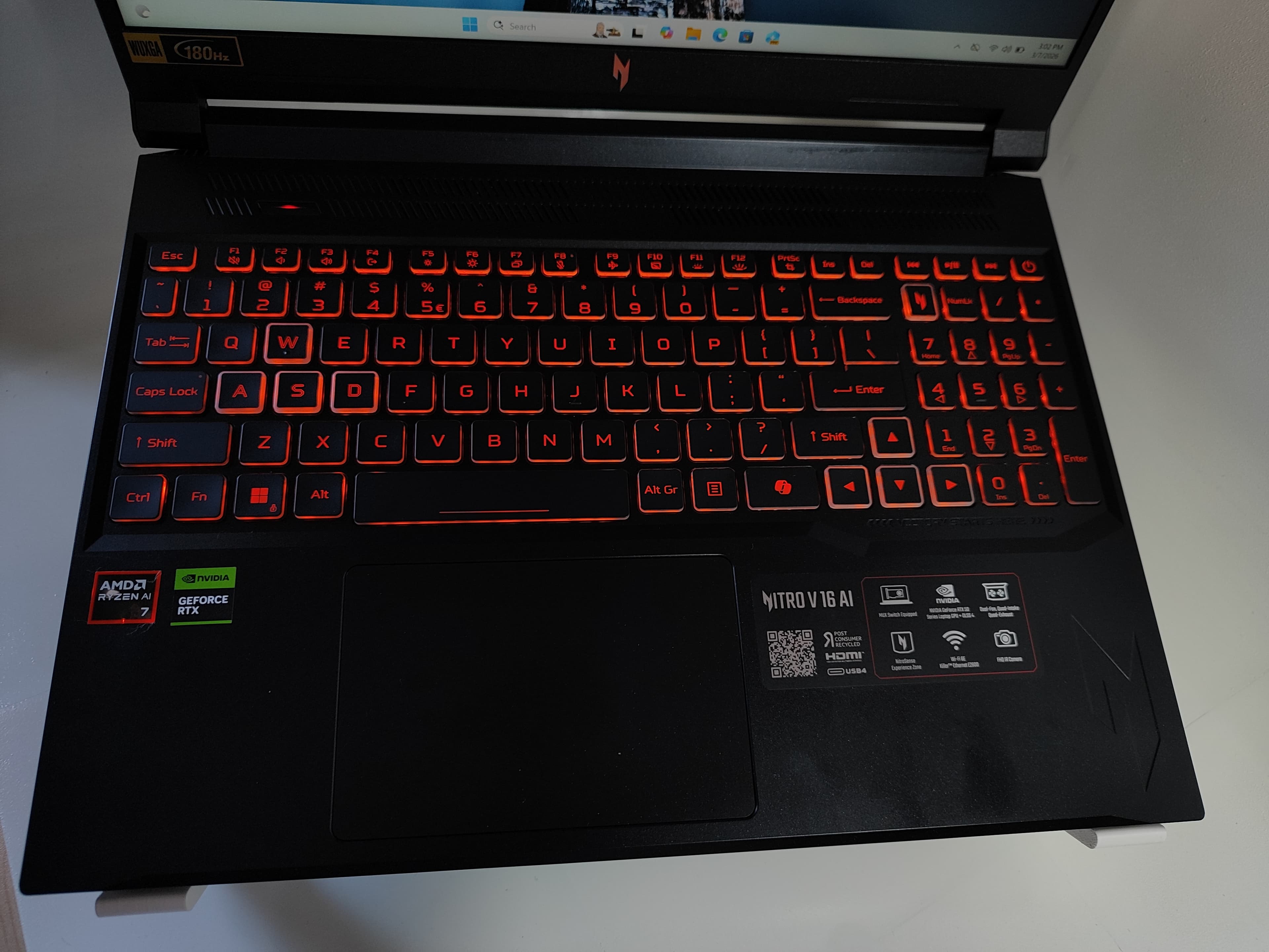 Laptop Acer | AMD Ryzen AI 7 350 w/ Radeon 860M | NVIDIA GeForce RTX 5060 Laptop GPU (8.0GB) + AMD Radeon(TM) 860M Graphics (512MB) | 16GB RAM | 1TB NVME - Miniatura 2