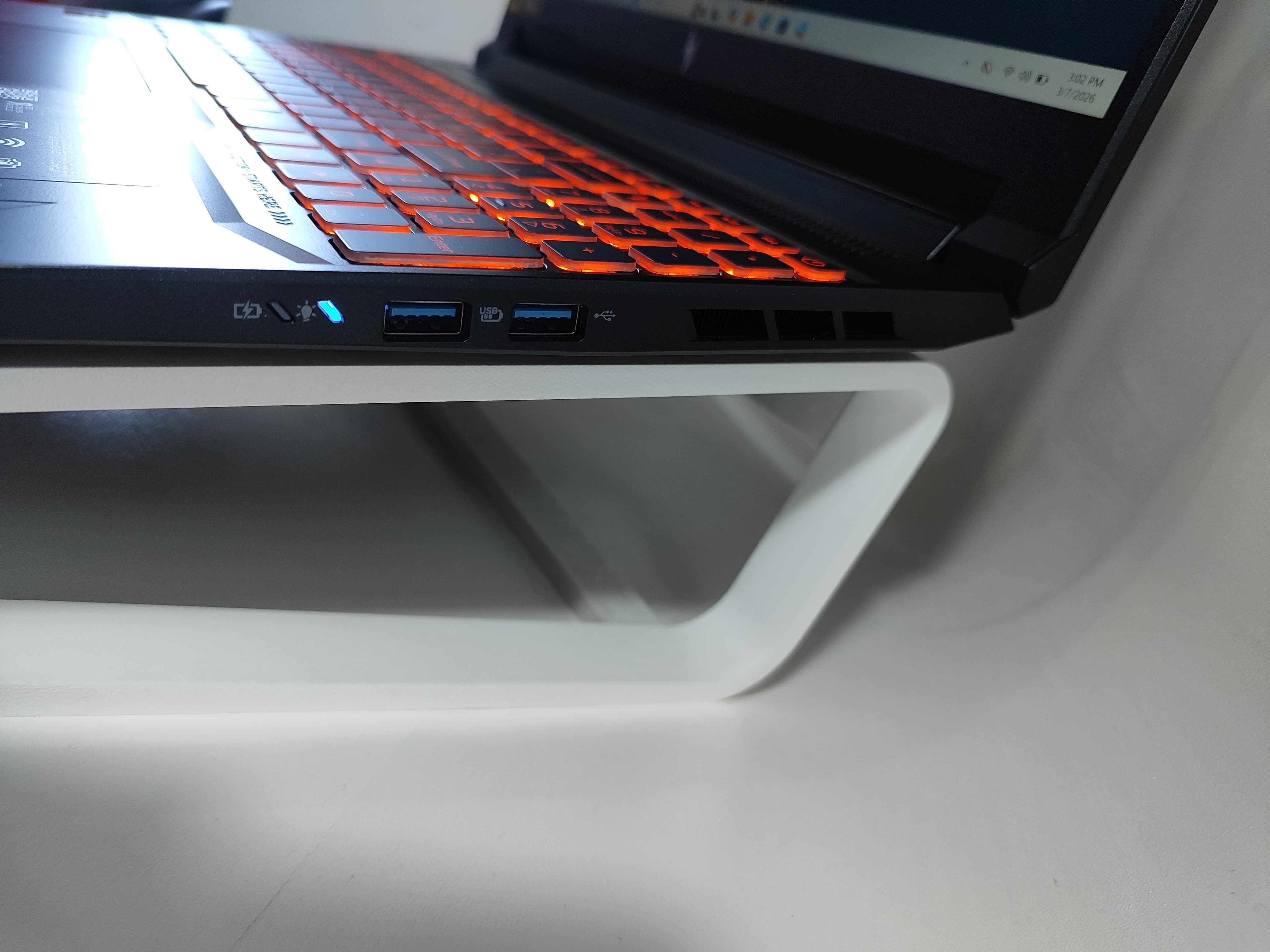 Laptop Acer | AMD Ryzen AI 7 350 w/ Radeon 860M | NVIDIA GeForce RTX 5060 Laptop GPU (8.0GB) + AMD Radeon(TM) 860M Graphics (512MB) | 16GB RAM | 1TB NVME - Miniatura 4