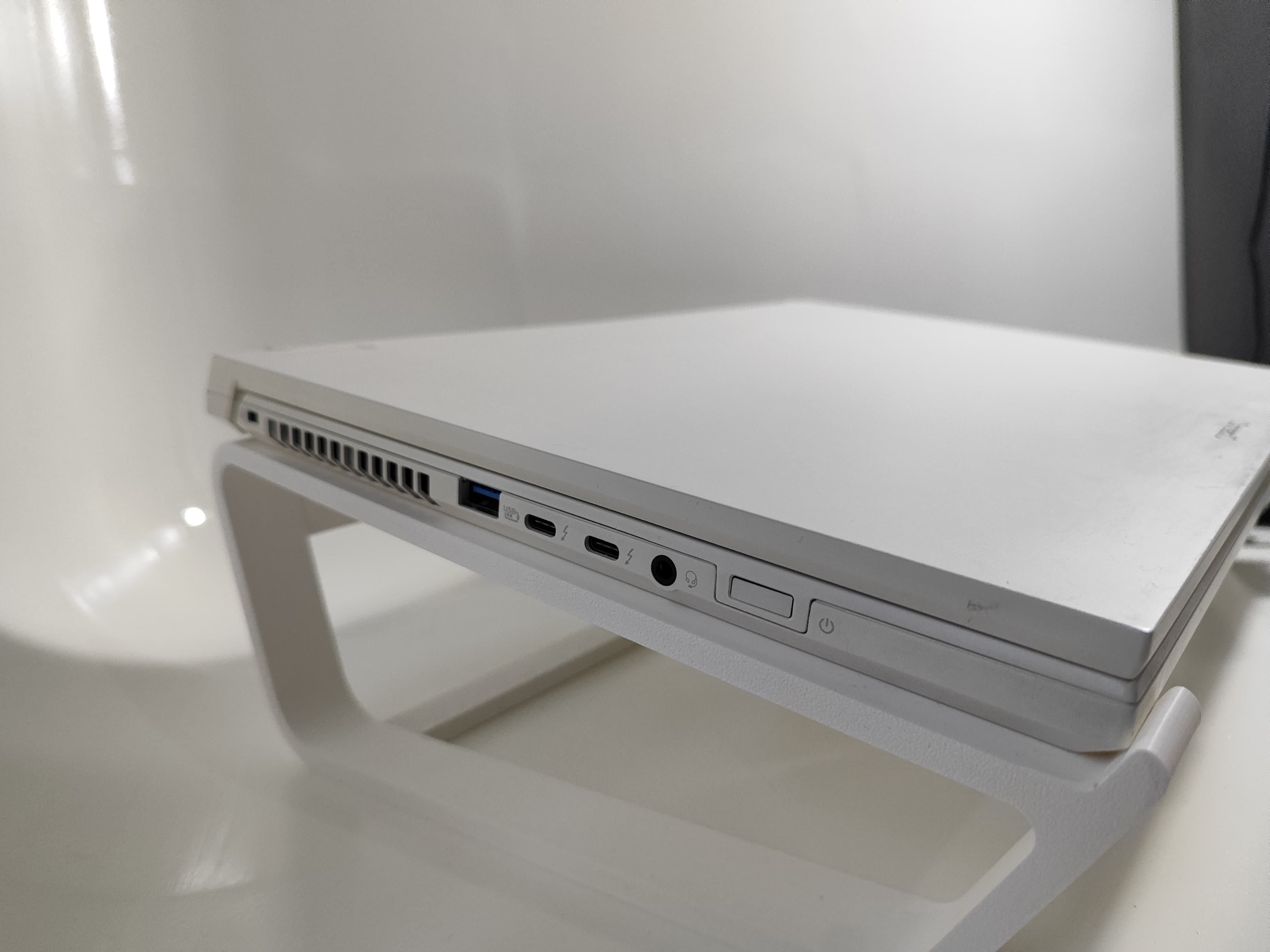 Laptop Acer | 11th Gen Intel Core i5-11400H @ 2.70GHz | NVIDIA GeForce RTX 3060 Laptop GPU (6.0GB) + Intel(R) UHD Graphics (1.0GB) | 16GB RAM | 512GB NVME - Miniatura 3